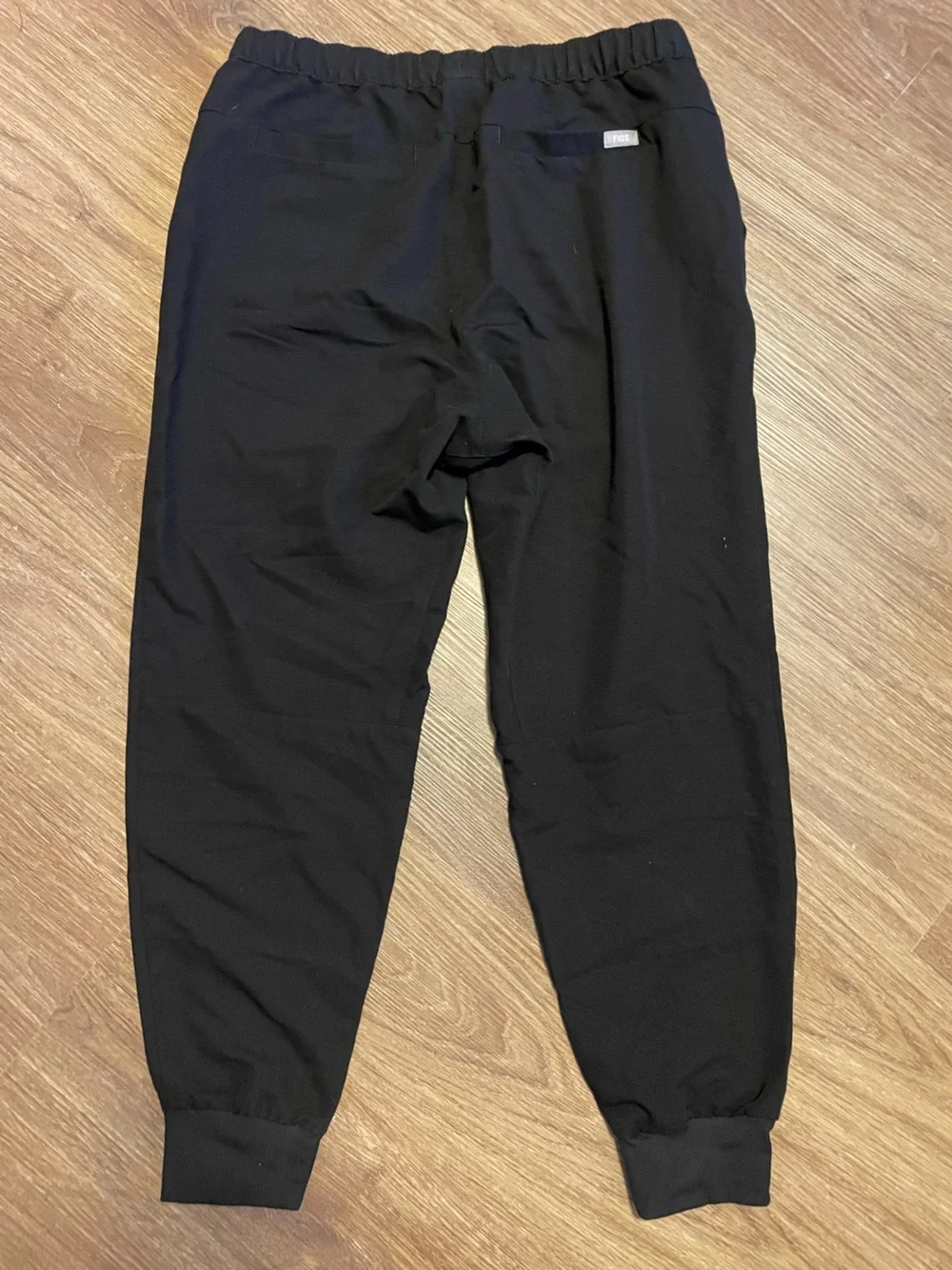 Figs Tansen Black Men’s Jogger Scrub Pants